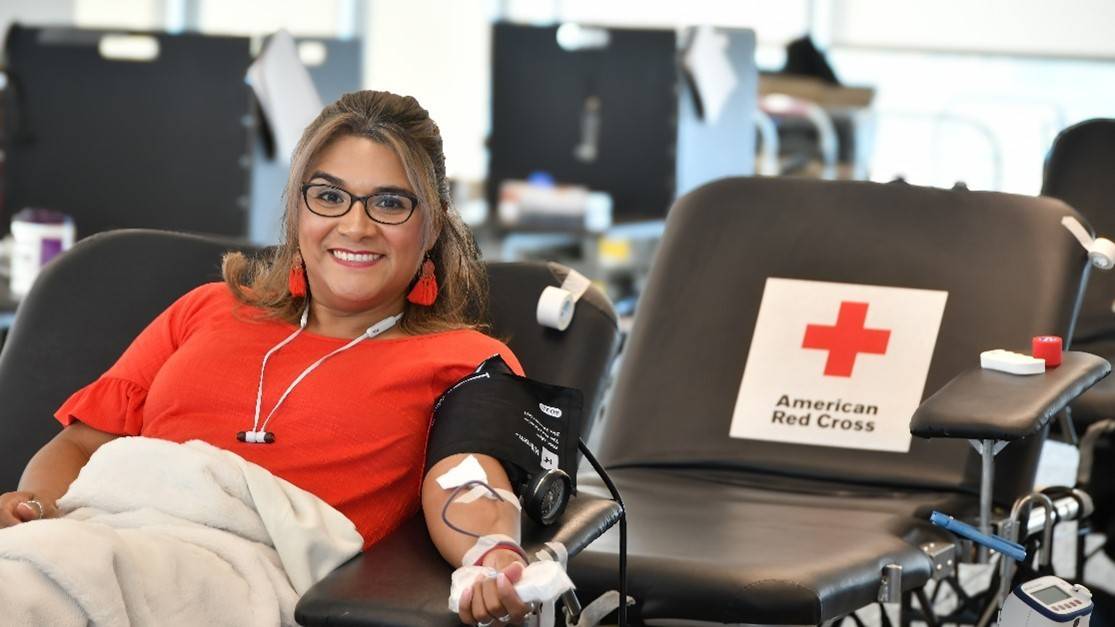 angelica wallace donating blood
