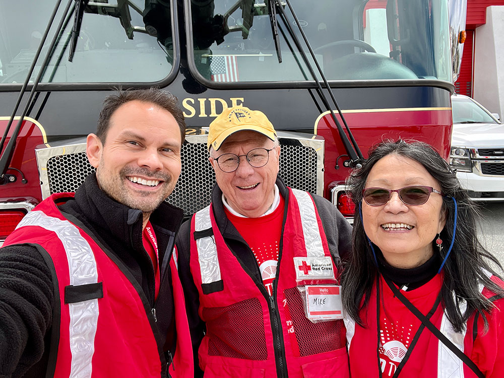 Hans with fellow Red Crossers during an installation event.