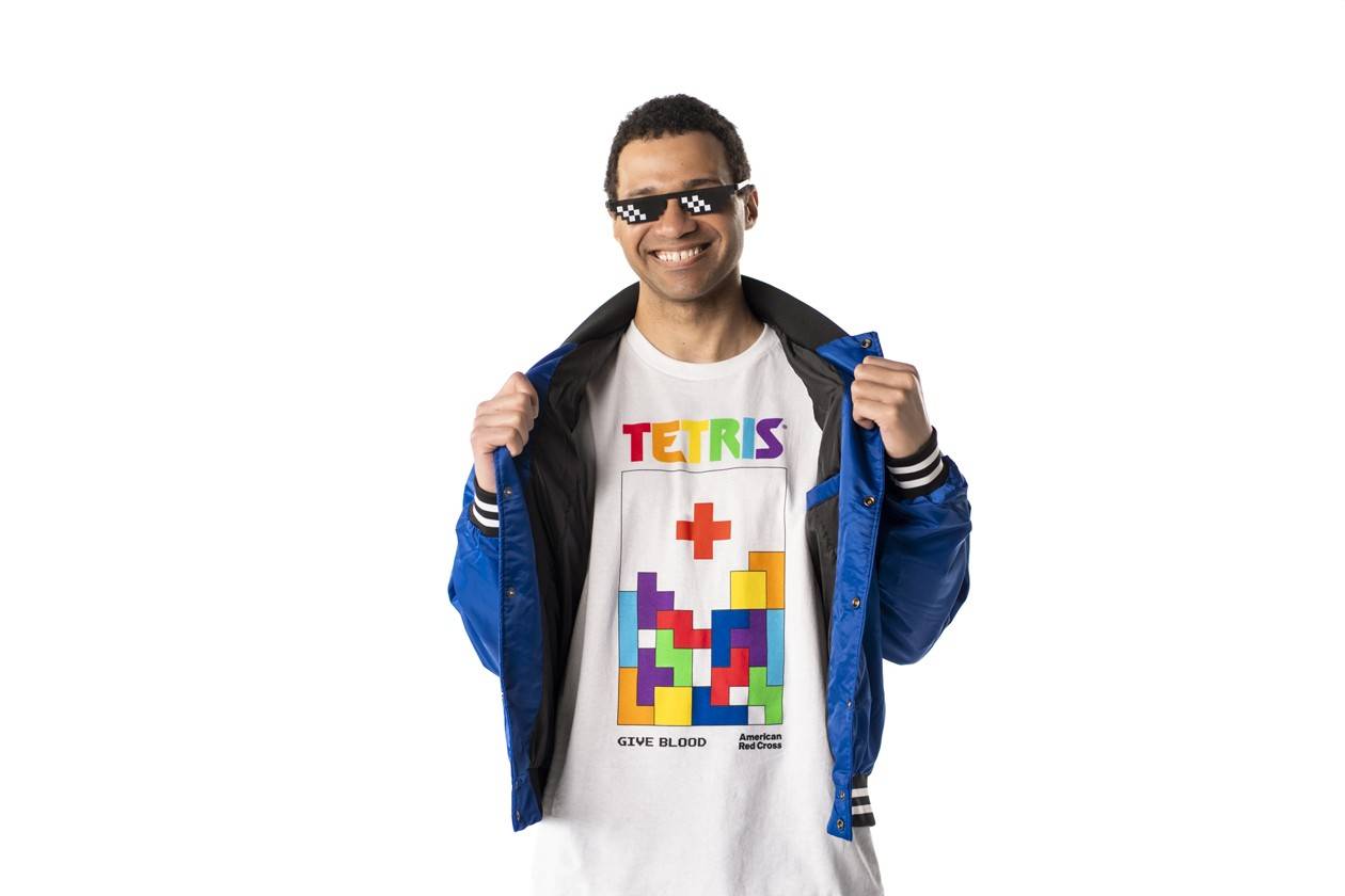 come to donate blood, platelets or plasma May 20-June 9 and receive an exclusive Tetris Red Cross T-shirt.
