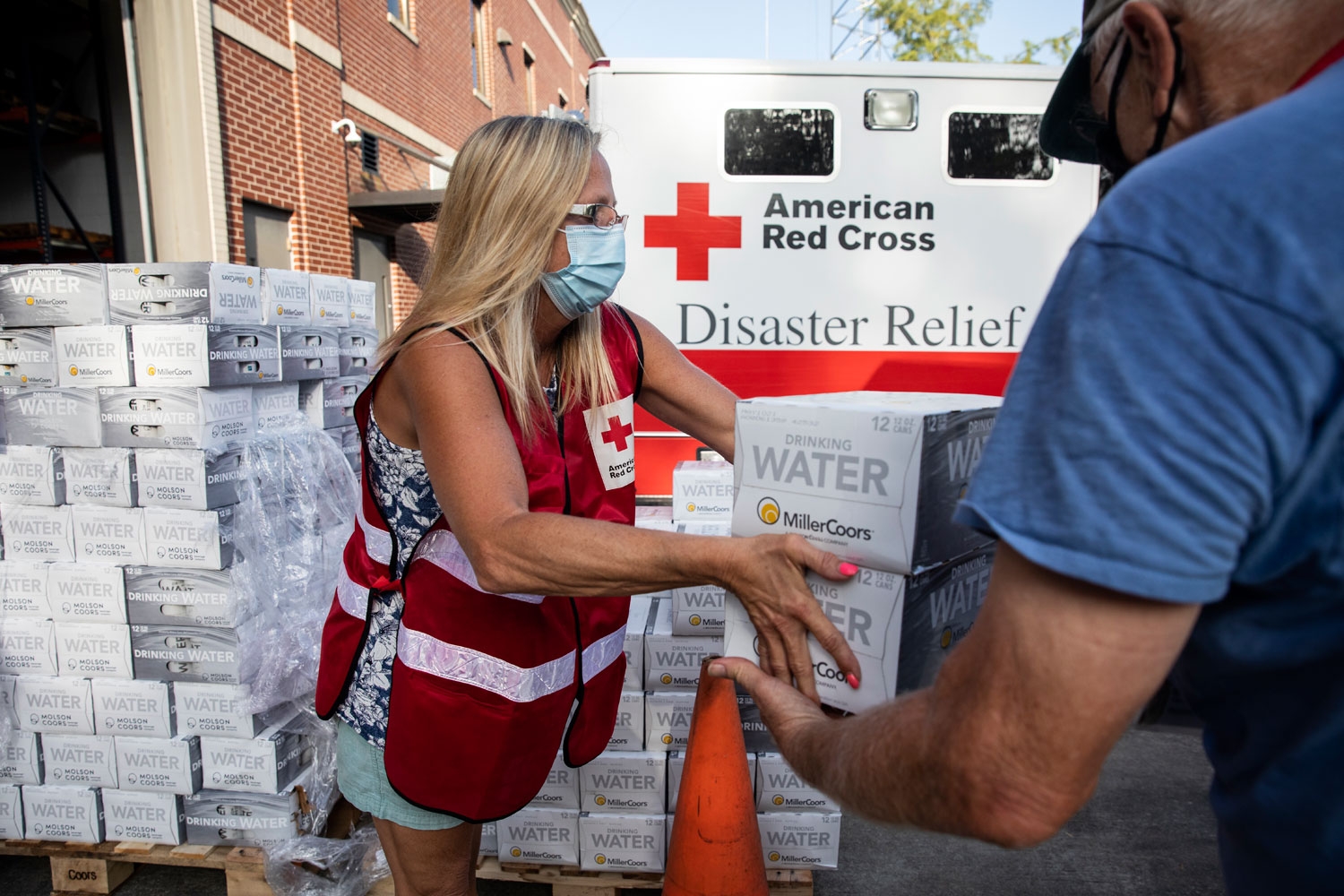 Be a Hero a Red Cross Volunteer Now