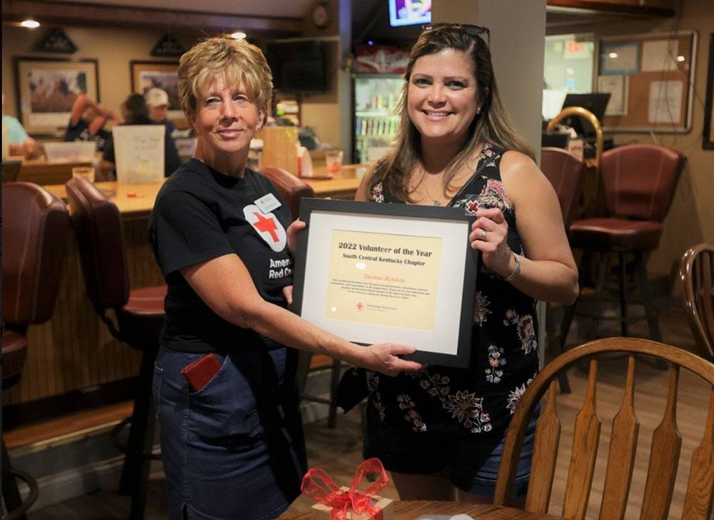 Susana Rendon recognized by Fort Knox Garrison Commander Col. Lance O’Bryan 