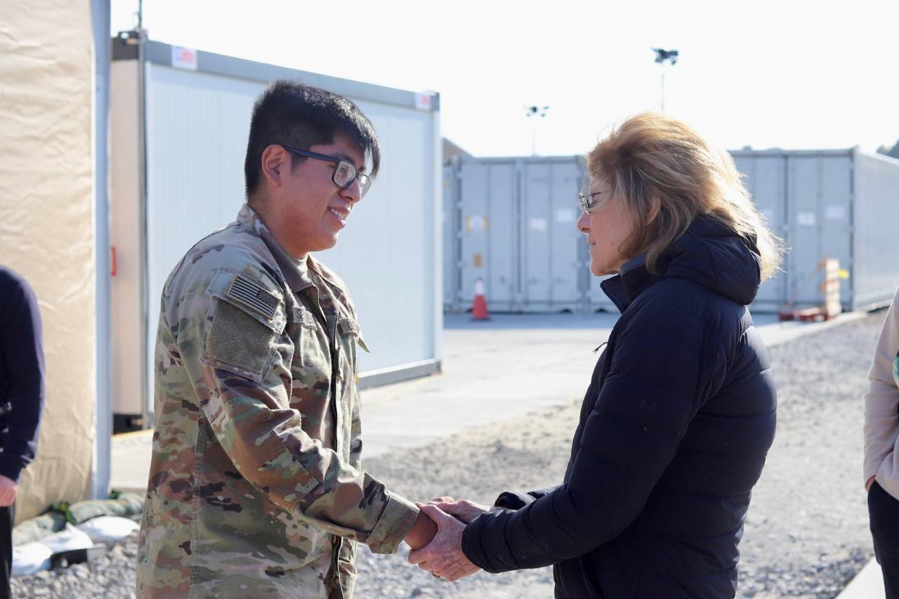 Red Cross Helps Soldier