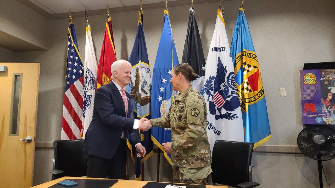 signing of the historic MOU to that aims to give the Red Cross Emergency Communications brief to 100% of military recruits