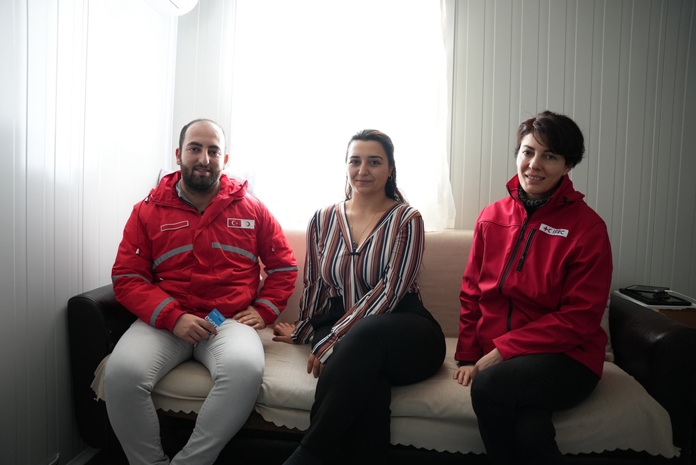 Türkiye ve Suriye'de yüzbinlerce kişi ölümcül depremin ardından bir yıl boyunca evsiz kaldı