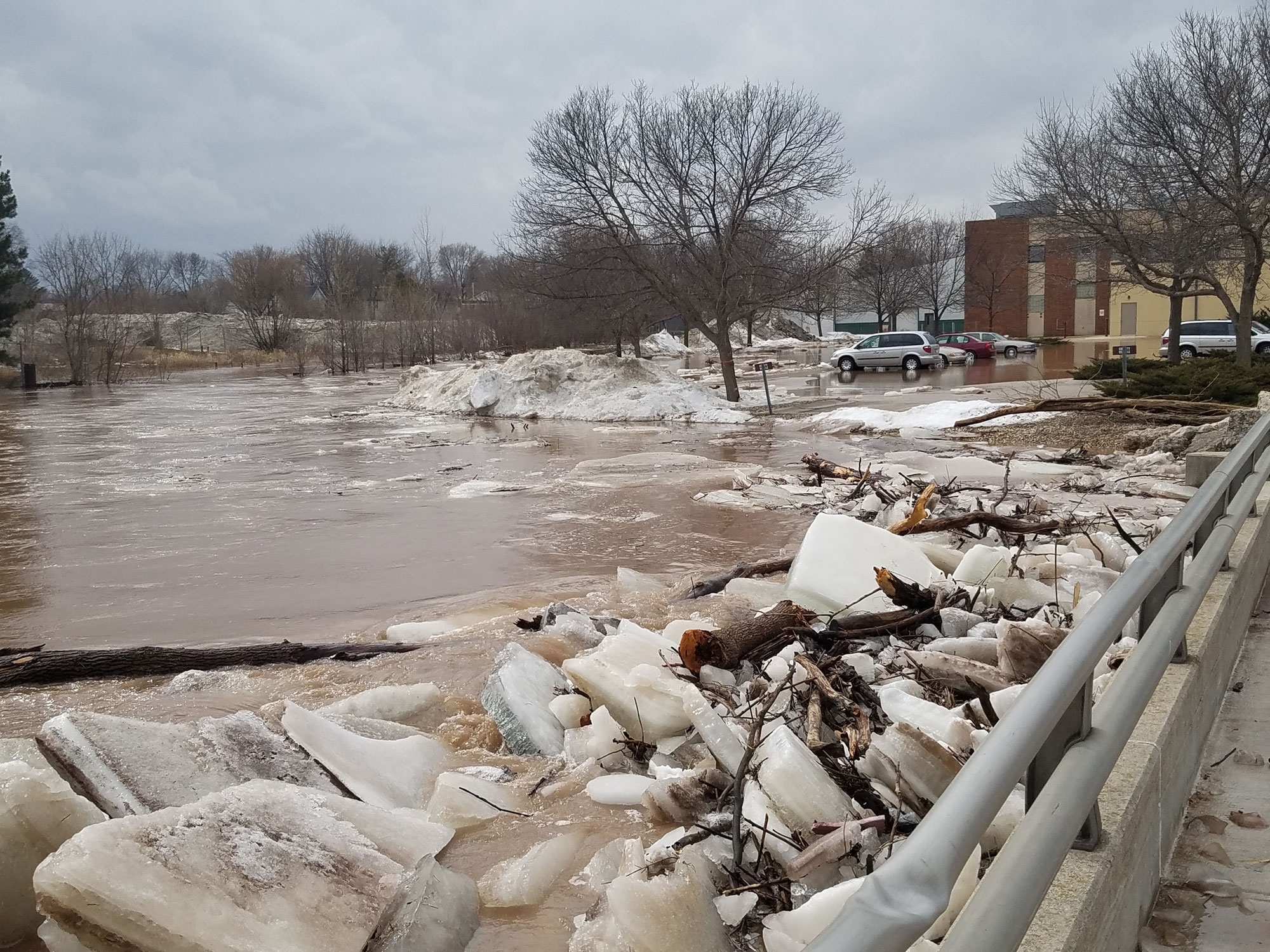 U.S. May See Record Flooding Follow Red Cross Safety Steps