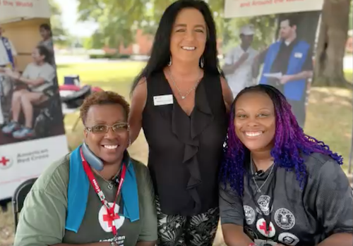 Volunteers support military members and families