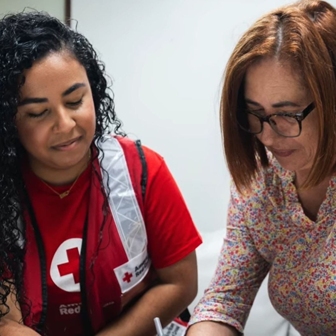 Voluntarios hablando