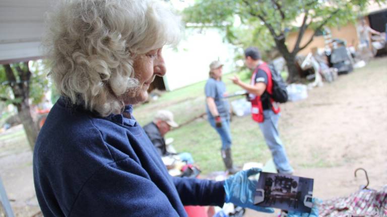 Red Cross assisted families affected by floods