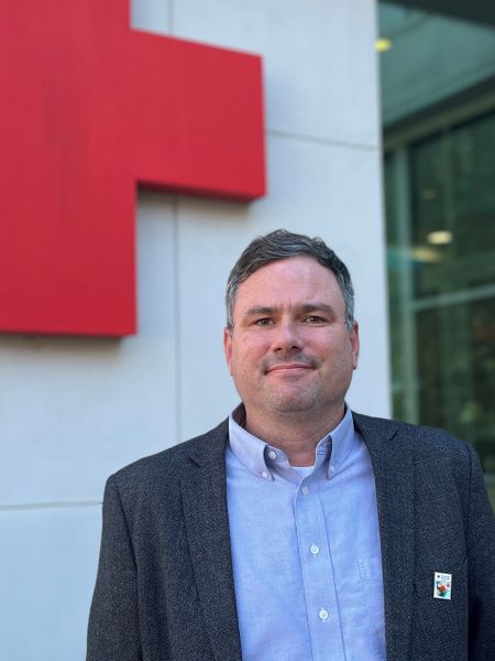 Luke Lindsey headshot.