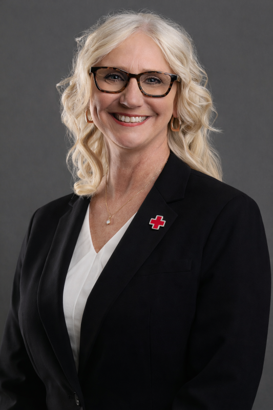 Kimberly Cline headshot.