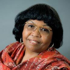 Alma Allen headshot.