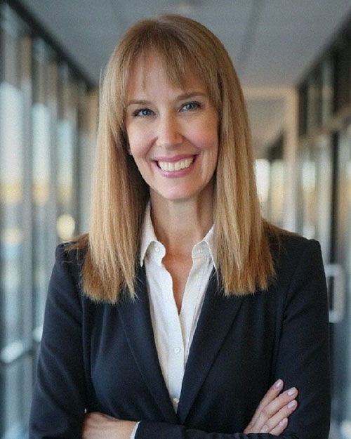 Jennifer Snyder headshot.