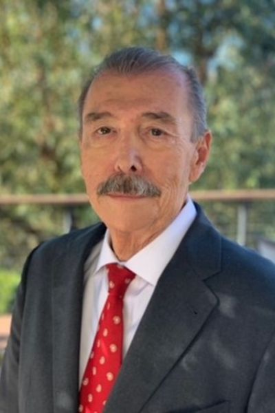 frank medina headshot.