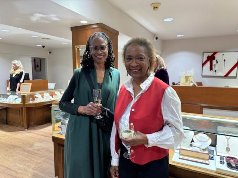 Two people posing for a picture.