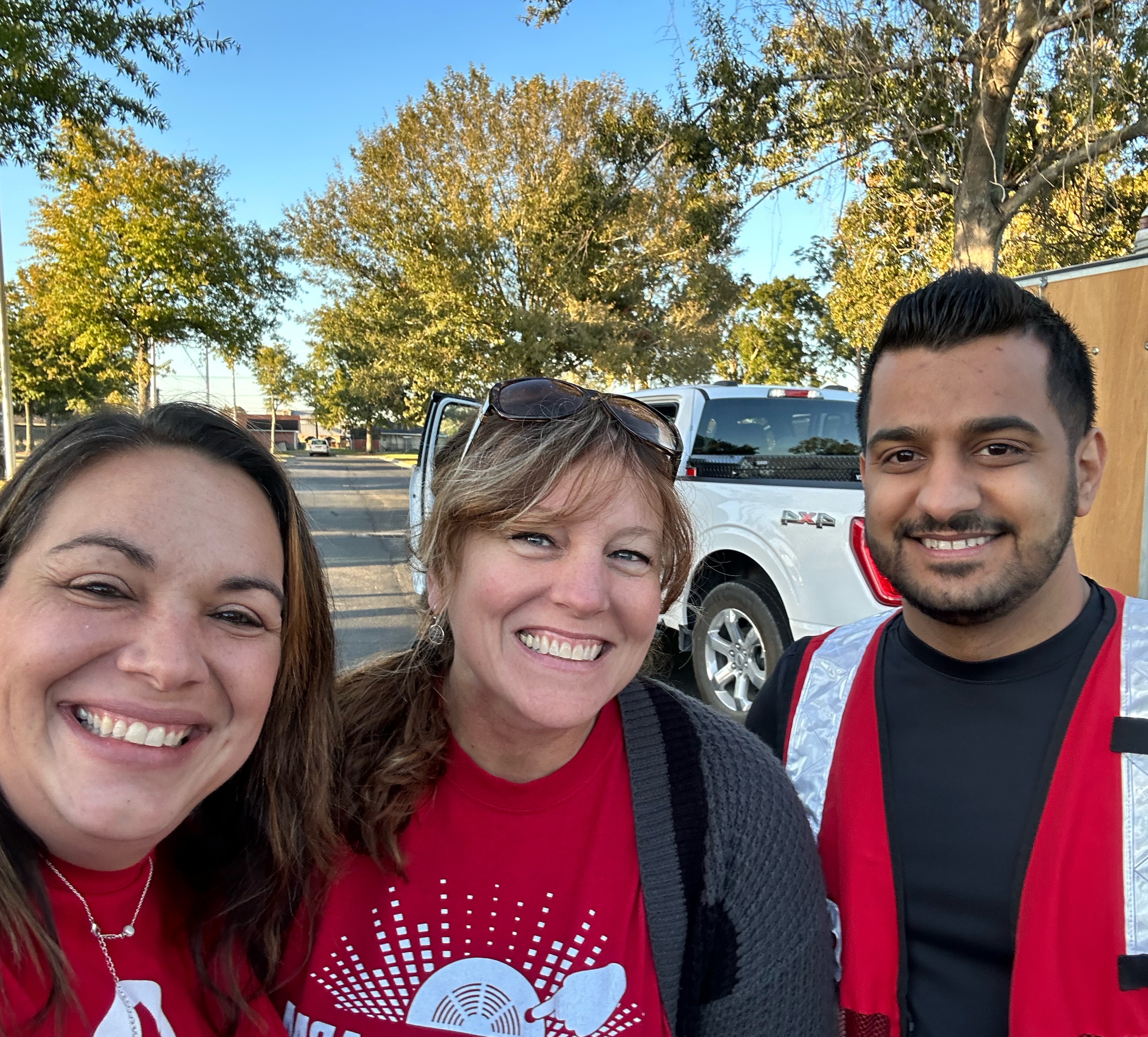 volunteers alisha, jenni, and mustafa