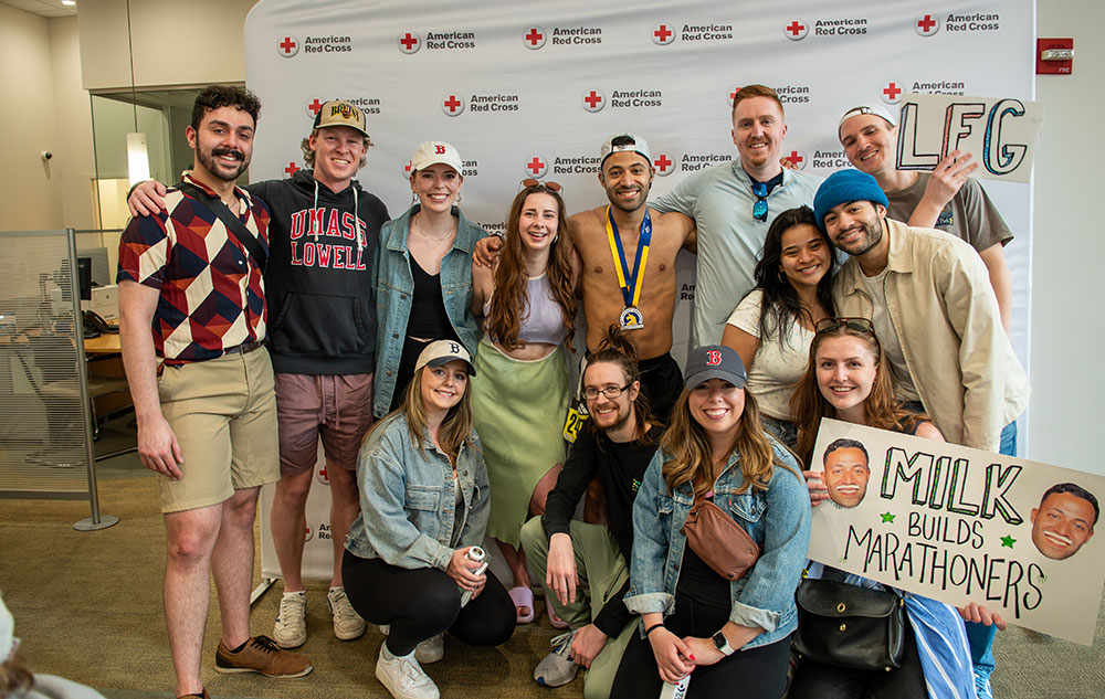 Group picture of marathon runners