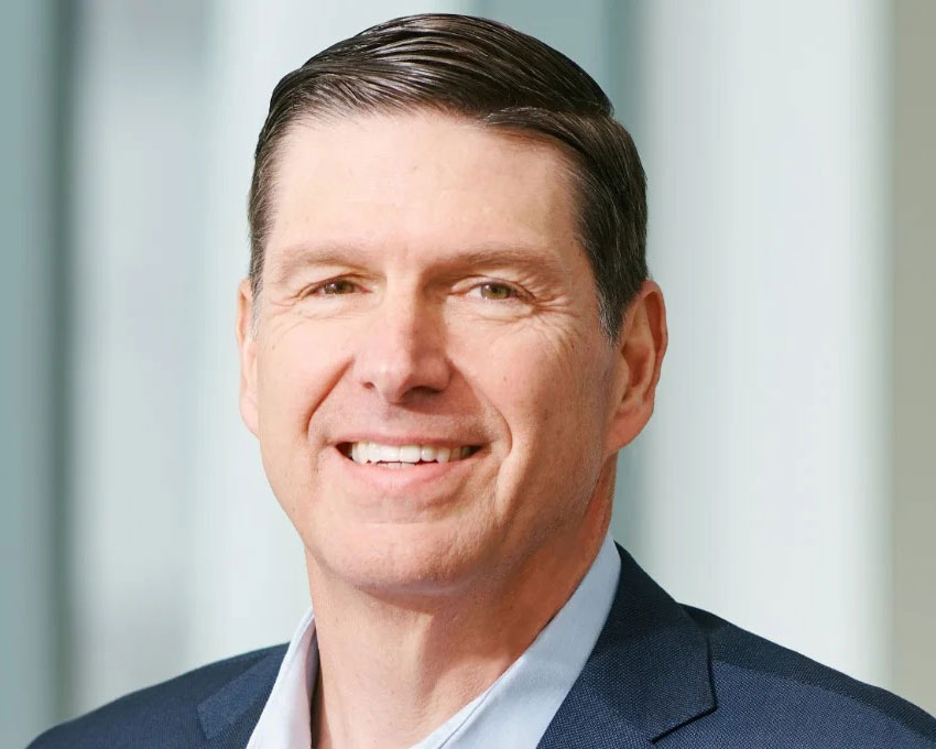 Roger Crandall headshot.