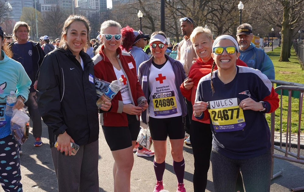 Group picture of marathon runners