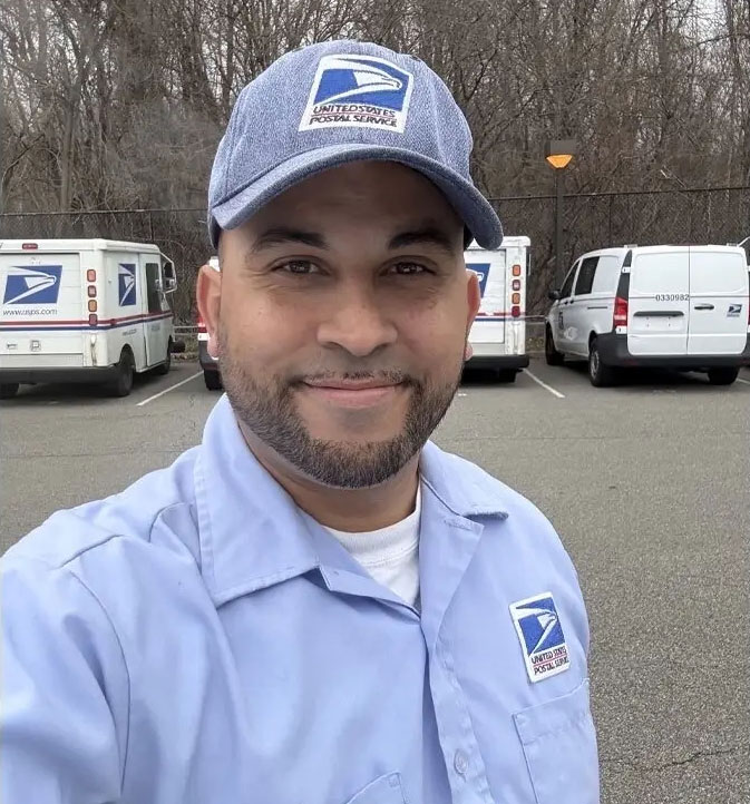 Chris Perez headshot.