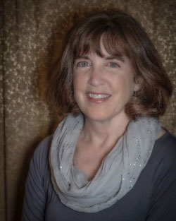 Lisa Clark headshot