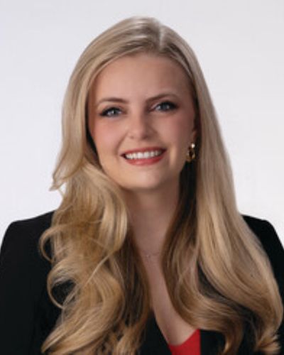 headshot of madison love