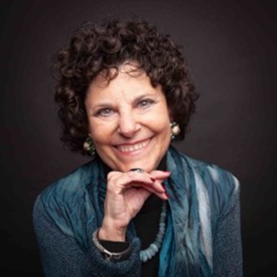 Gayle Petrillo headshot