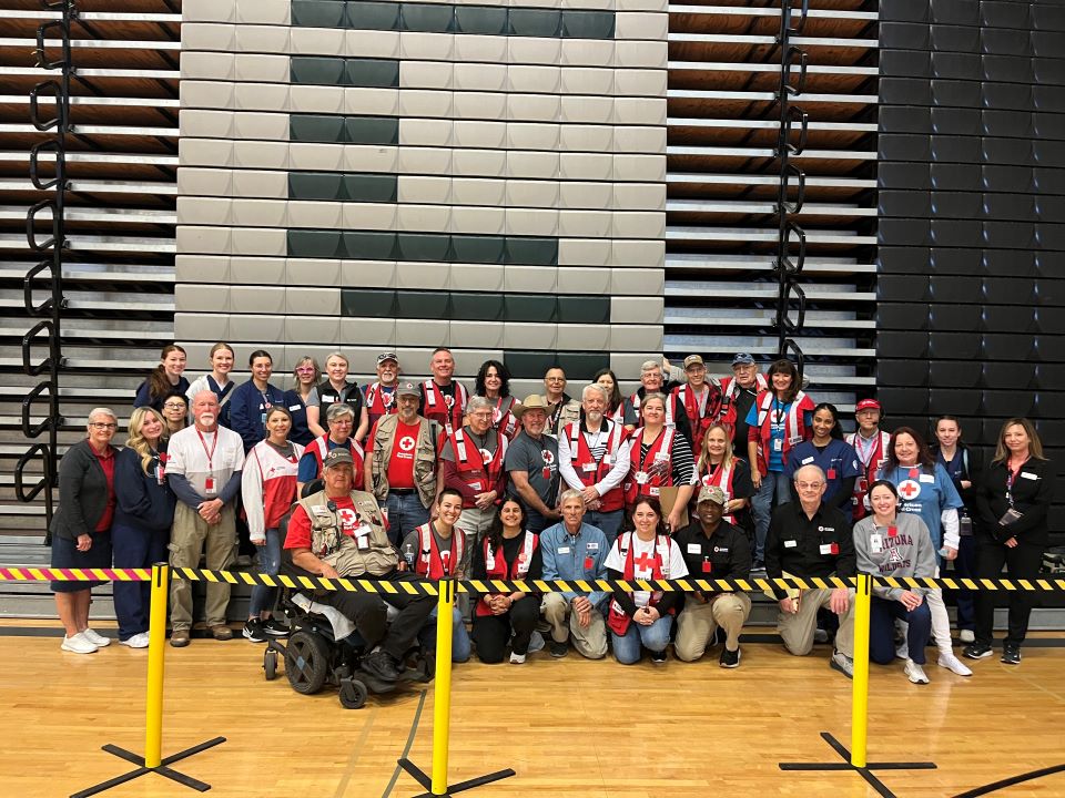 Group of Red Cross volunteers posing for group photo