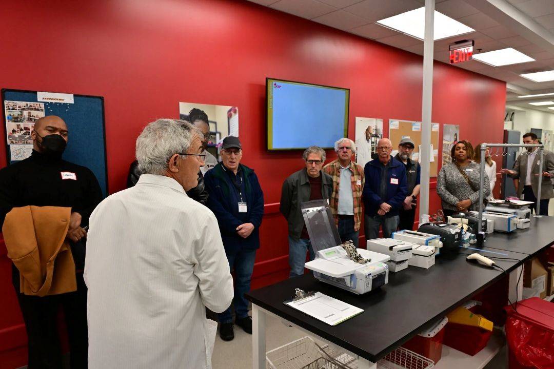 Phlebotomist gives tour of blood donation center