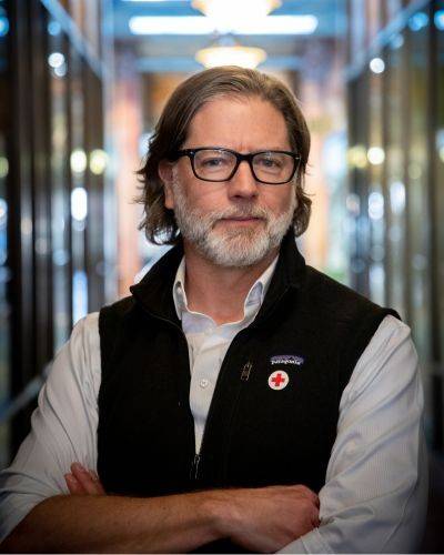 Headshot of tony bendetti