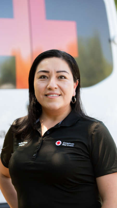 Headshot of Leticia Leon.