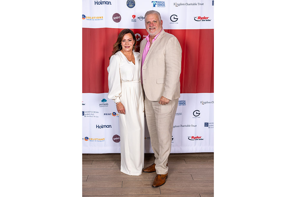 Iris Marrero (inFusion Consulting) and Richard Hopper (Print e Solutions)