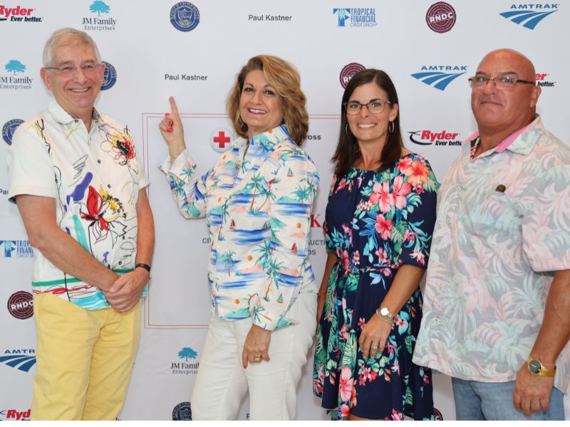 dine and dock attendees