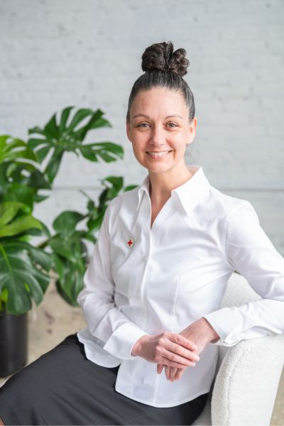 Jennifer S. Sexton headshot.