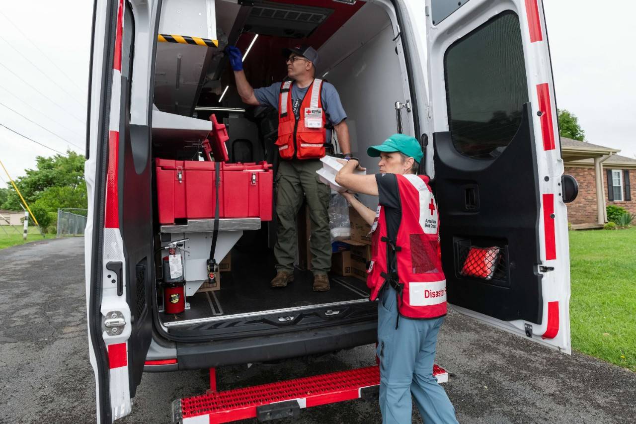 Red Cross volunteers deliver meals from The Kitchen By Brandon