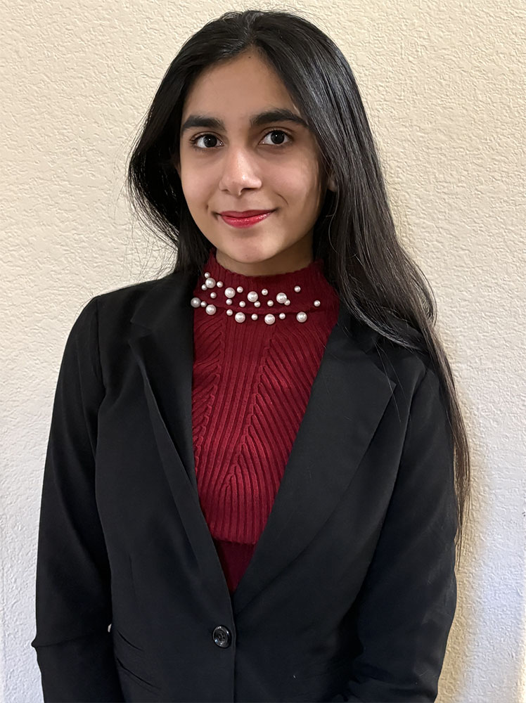 Alisha Sharma headshot.