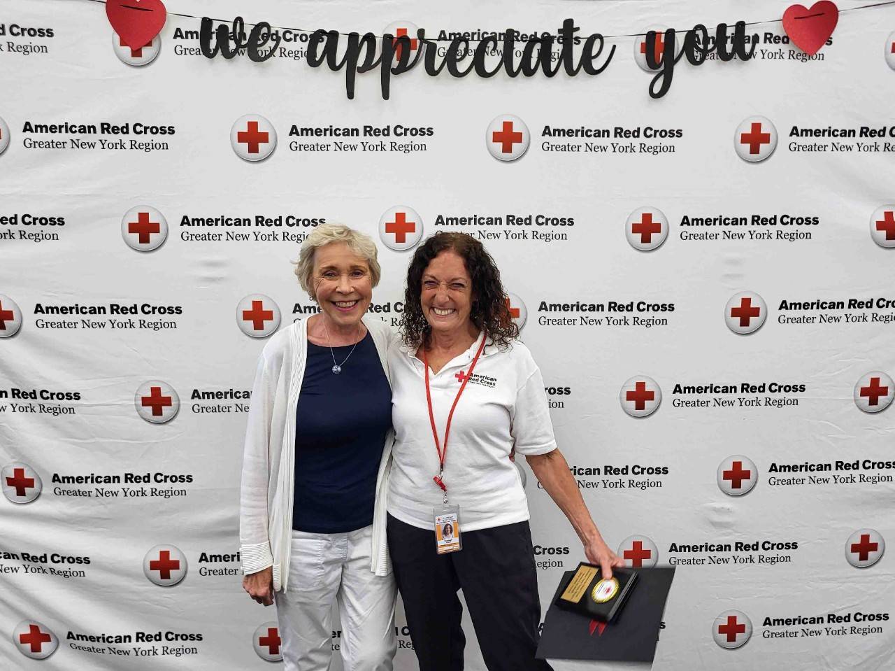 Sally Nielsen poses with award winner Susan Cavanagh