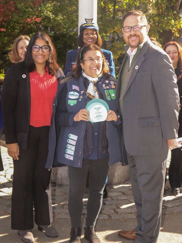 alison bergman holding award and other honorees