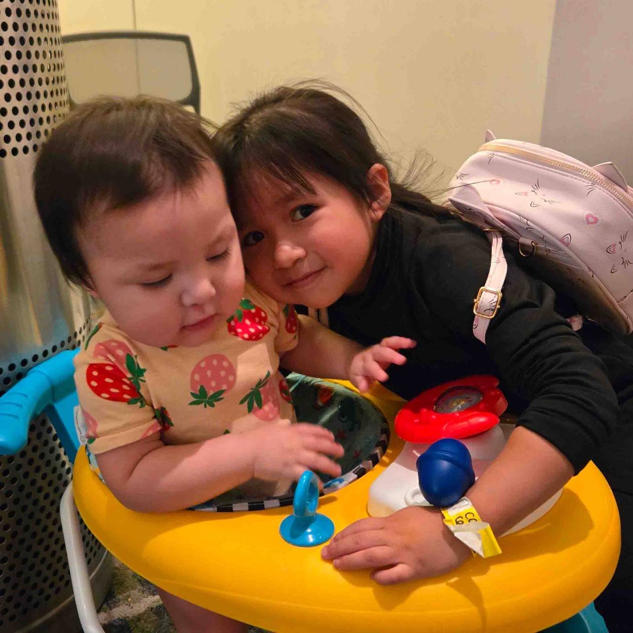 Rosa's children three-year-old Camilla and baby Mia