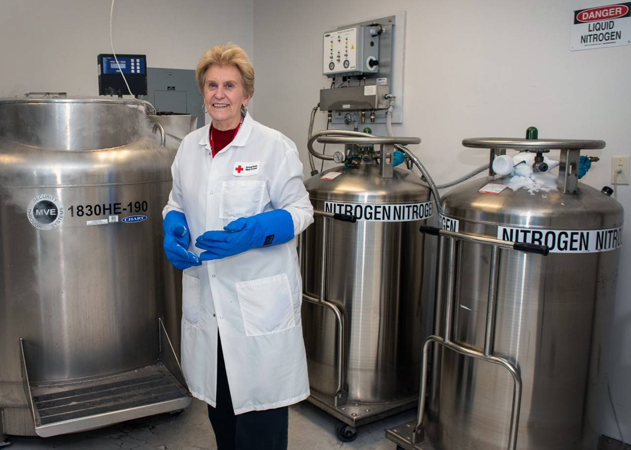karen rodberg in front of nitrogen tanks