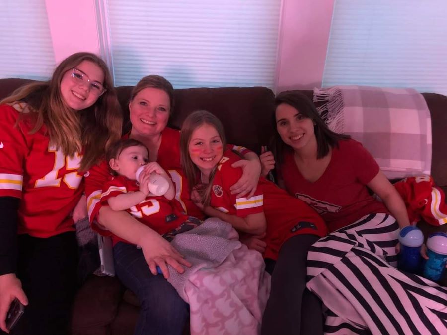 Amanda Mullenix with her children 