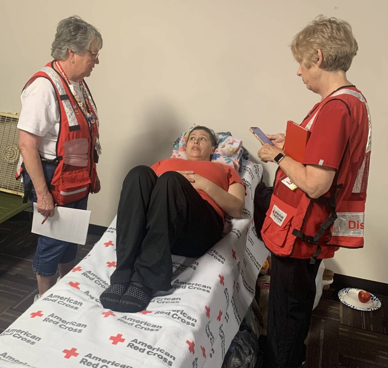 Volunteers and registered nurses Kathie Hoette and Vicki Sharp
