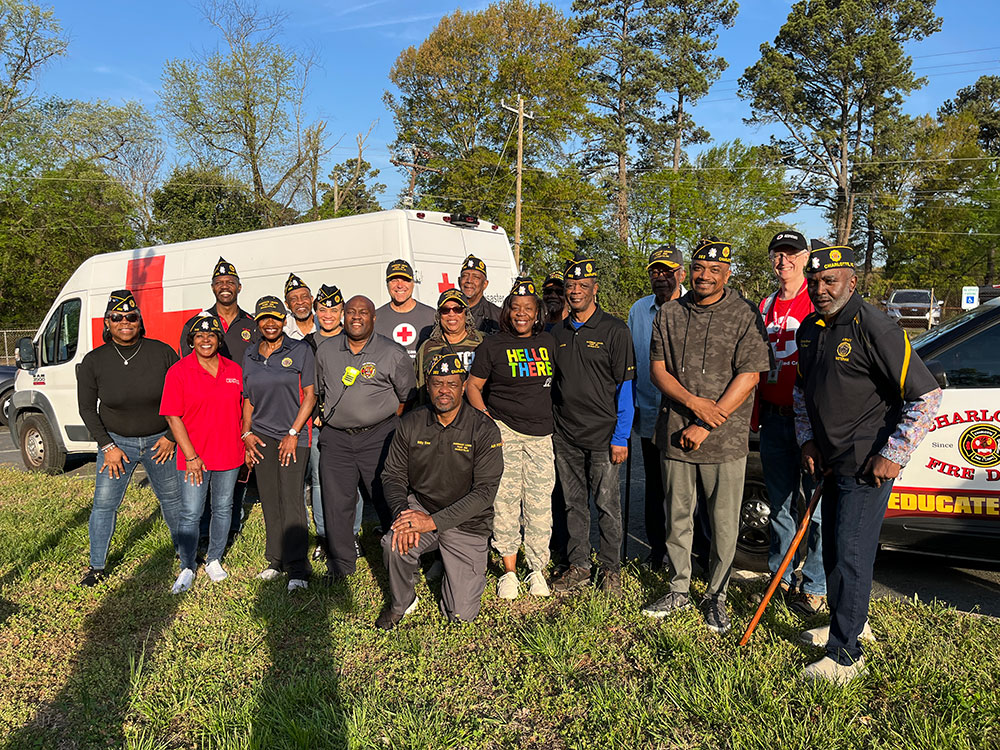 American Legion Post 262 and the American Red Cross CMAC Chapter group photo.