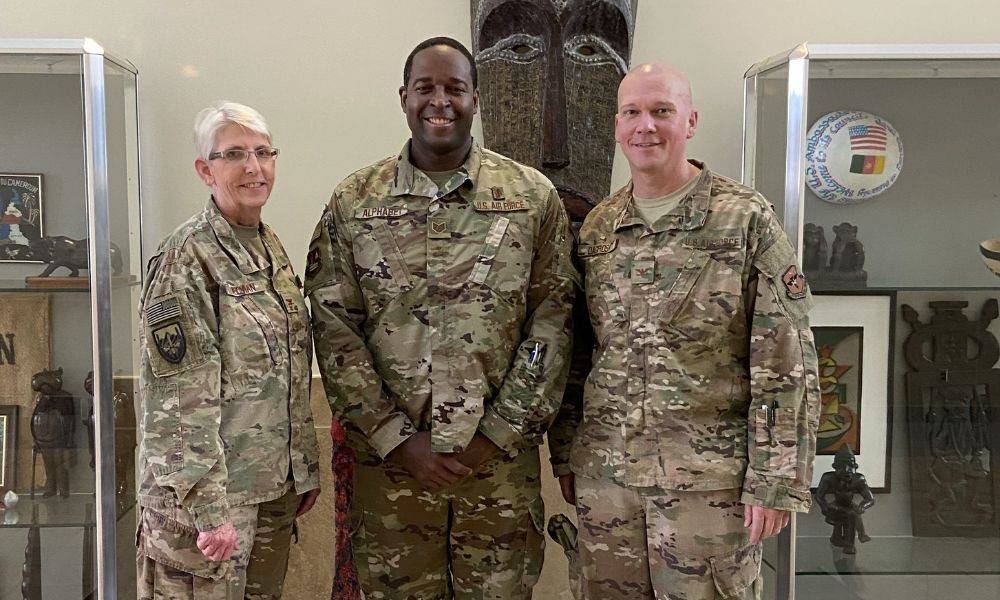 Jones-Weidman with group in Africa