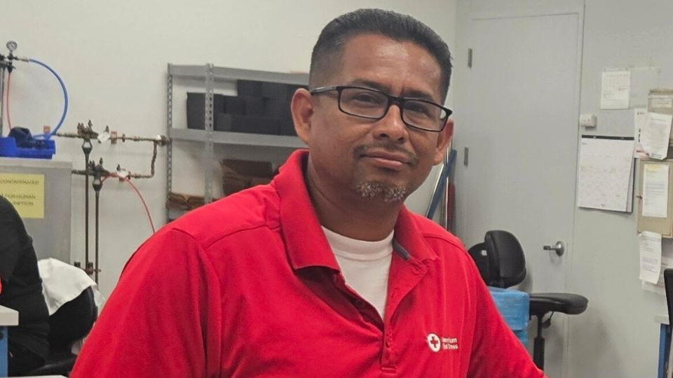juan pizarro in lab
