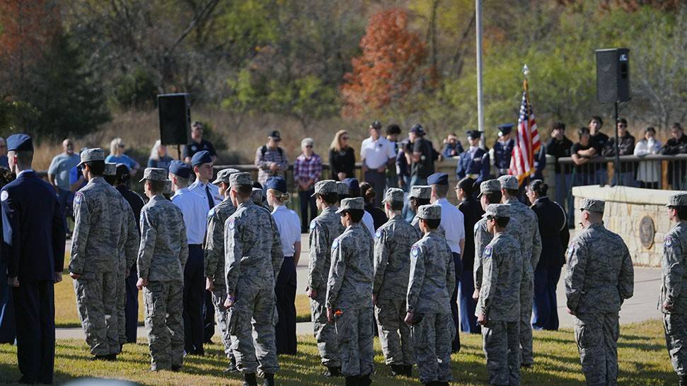 group of u.s. service members