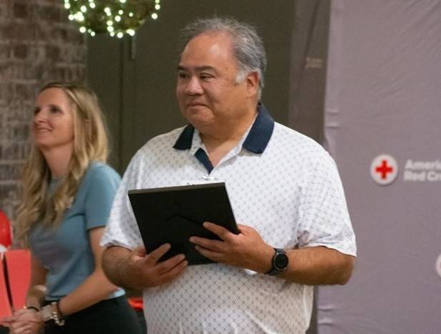 David Matsuyama receiving his award