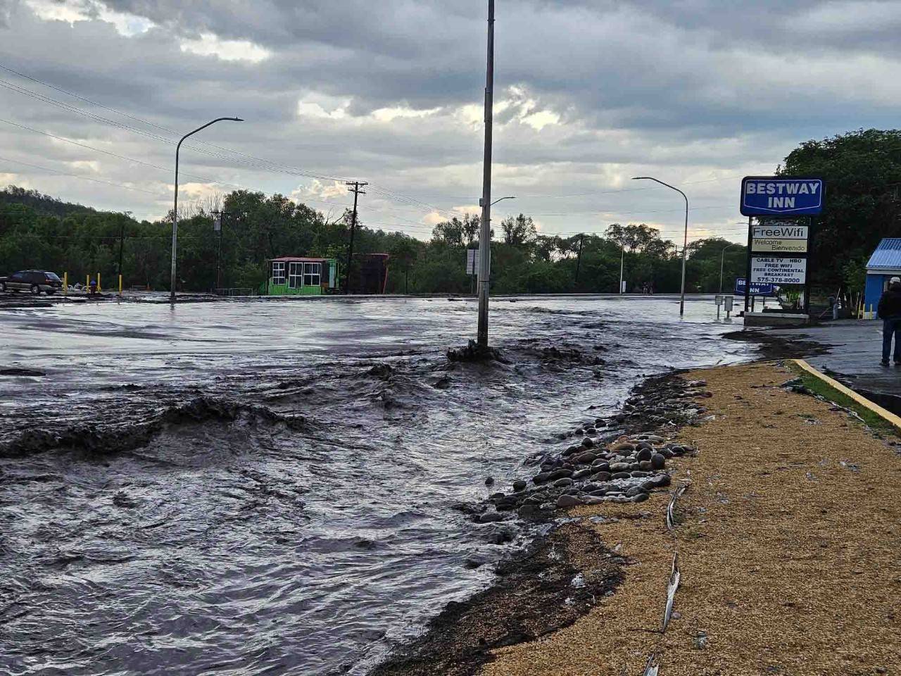 A levee break/flood in the Upper Midwest. 
