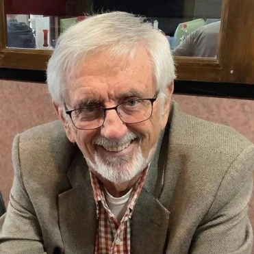headshot of dale watts