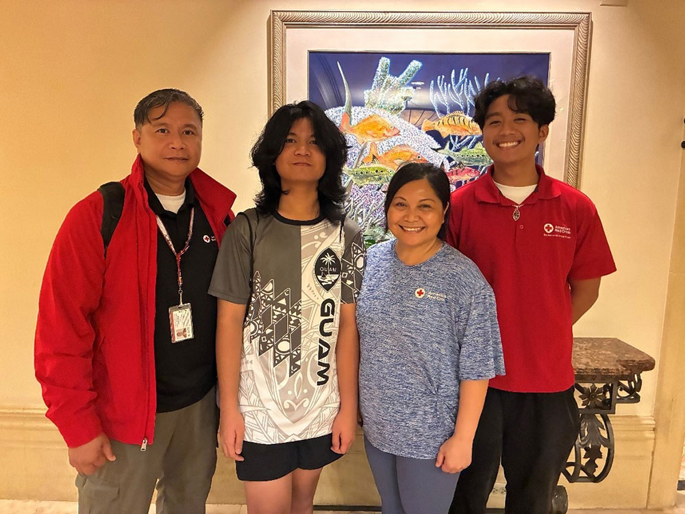 Ellery Paz, son Narciso, wife Genelyn, and son Nathan group pic.