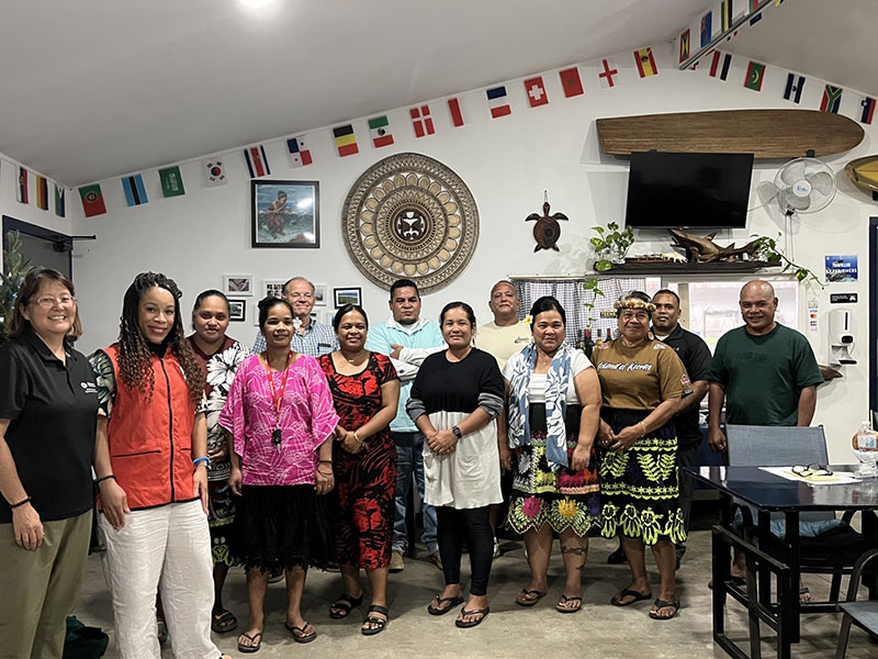 group photo of Red Cross staff and veterans.